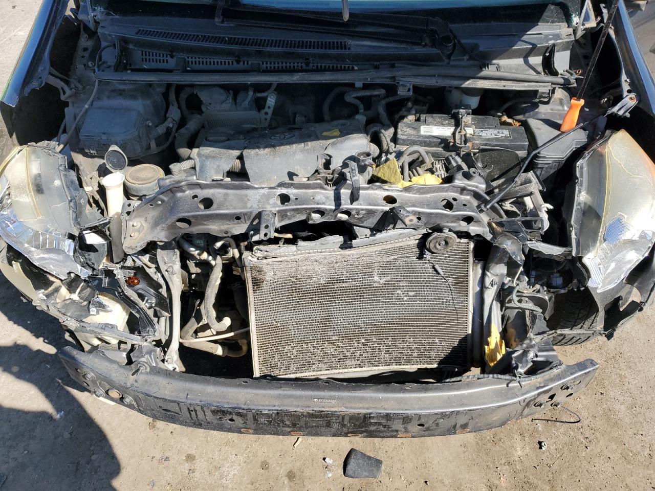 2012 TOYOTA YARIS