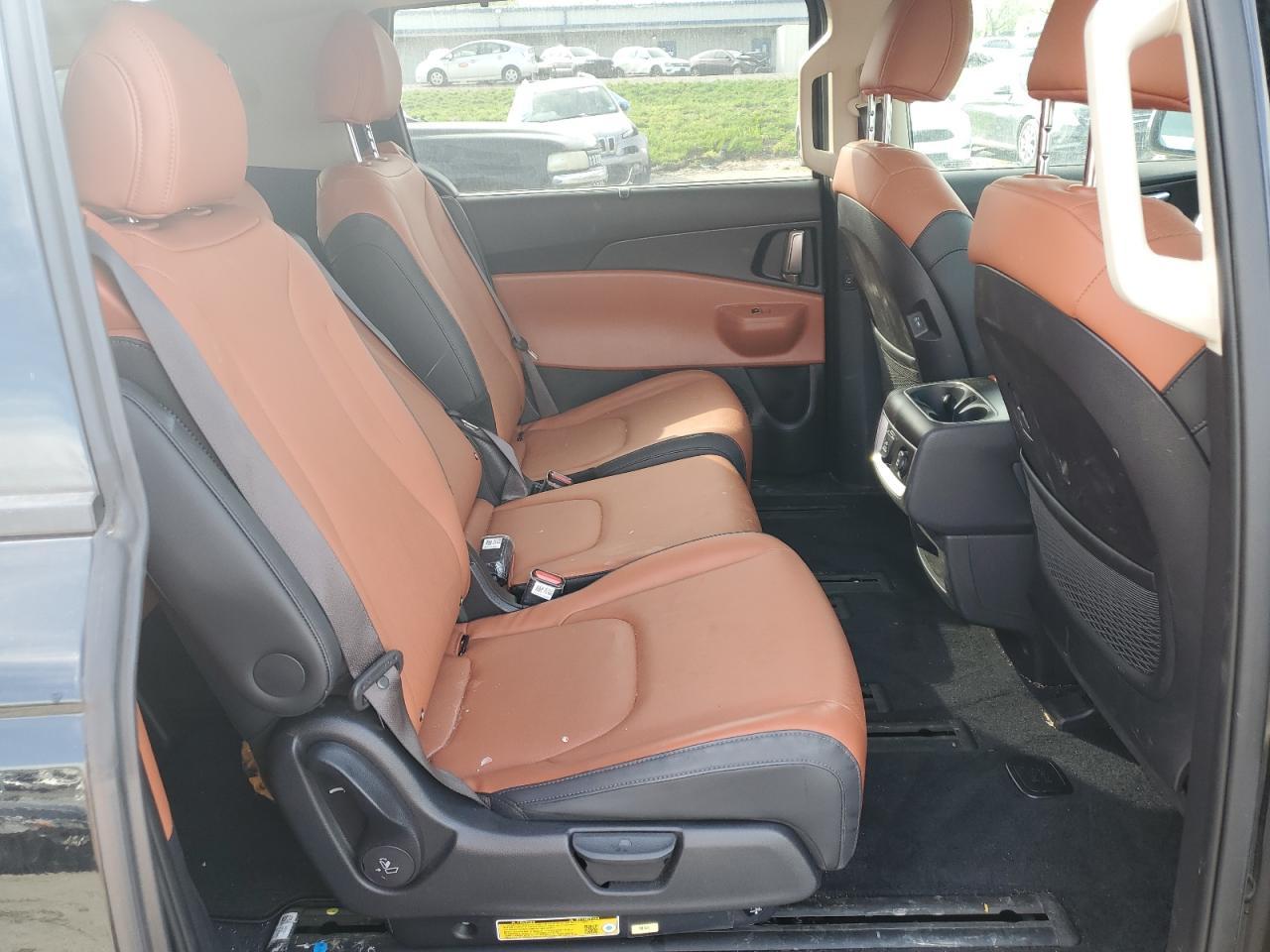 2025 KIA Carnival