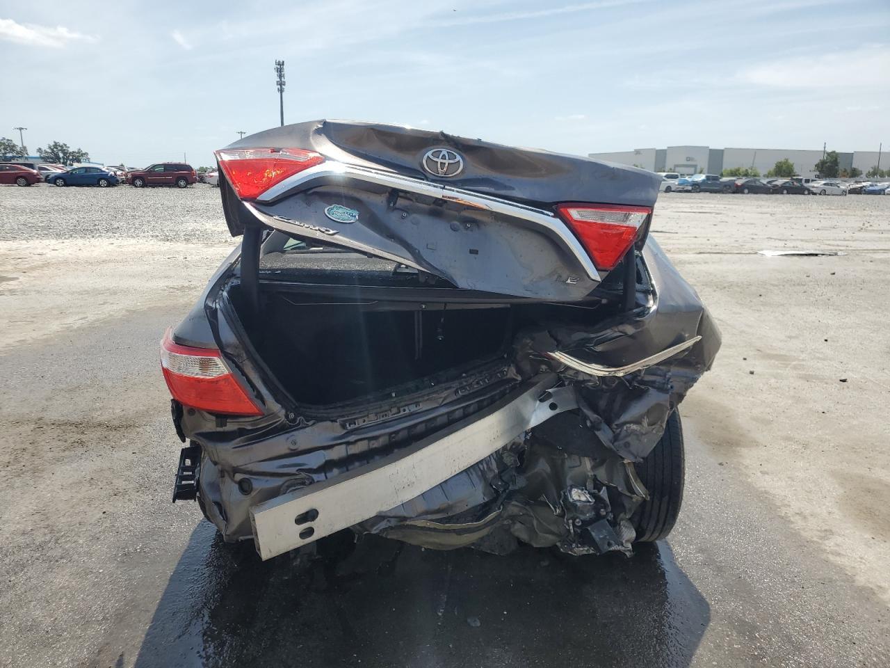 2016 TOYOTA CAMRY