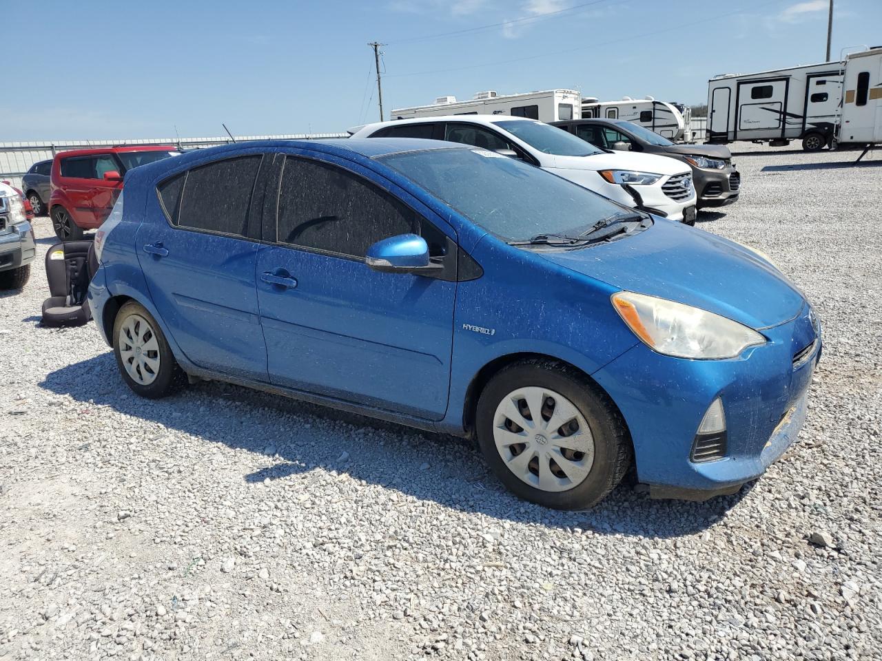 2013 TOYOTA Prius c