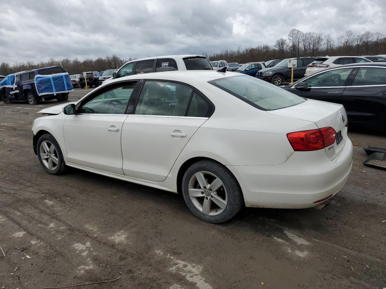 2013 VOLKSWAGEN JETTA