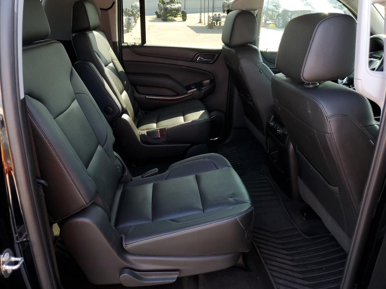 2018 CHEVROLET Suburban