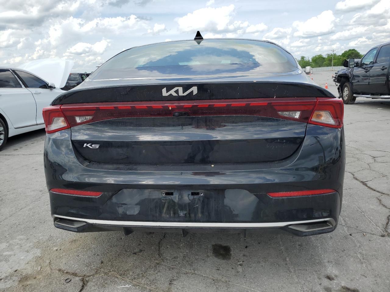 2022 KIA K5