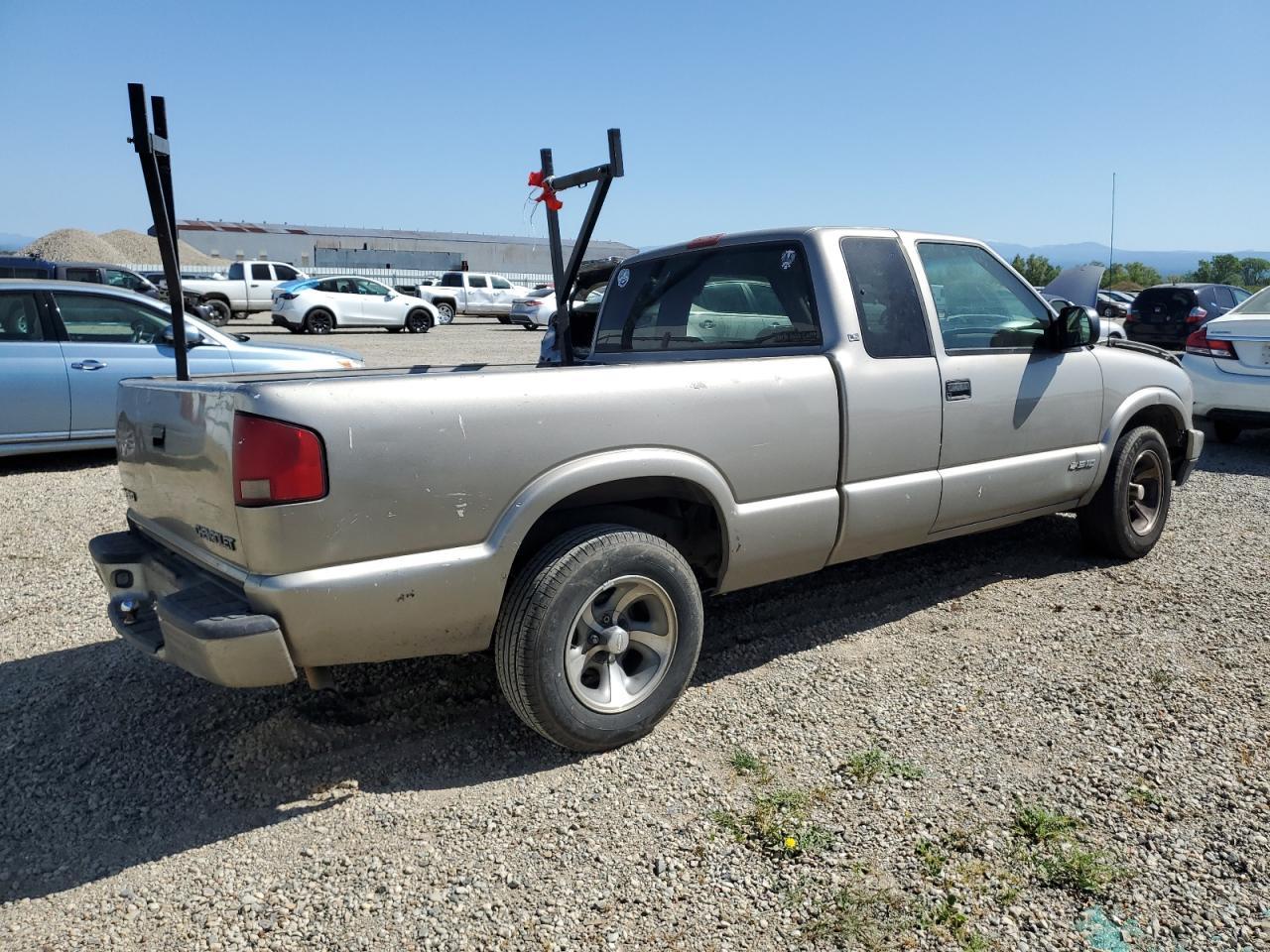 2002 CHEVROLET S10