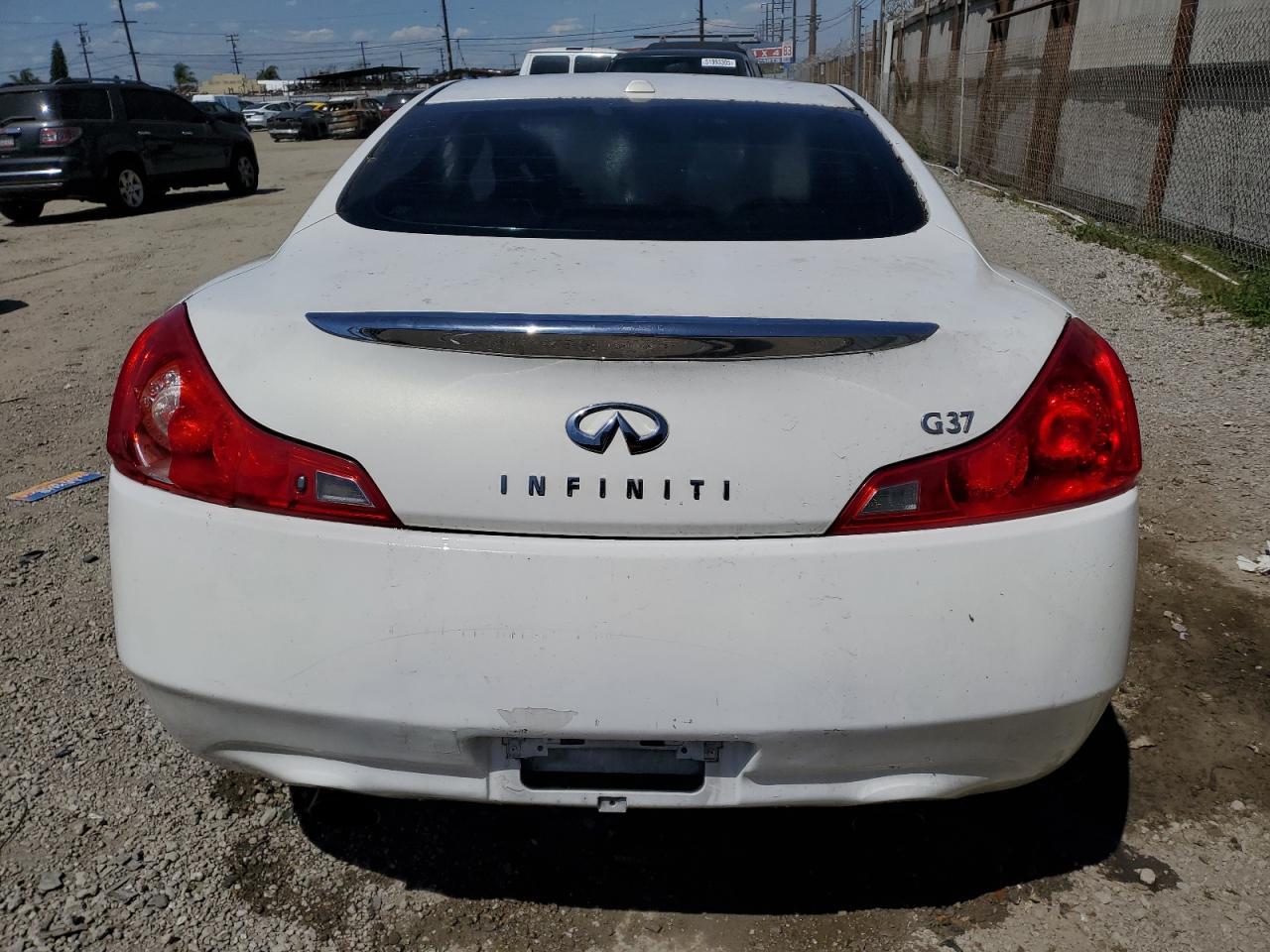 2010 INFINITI G37