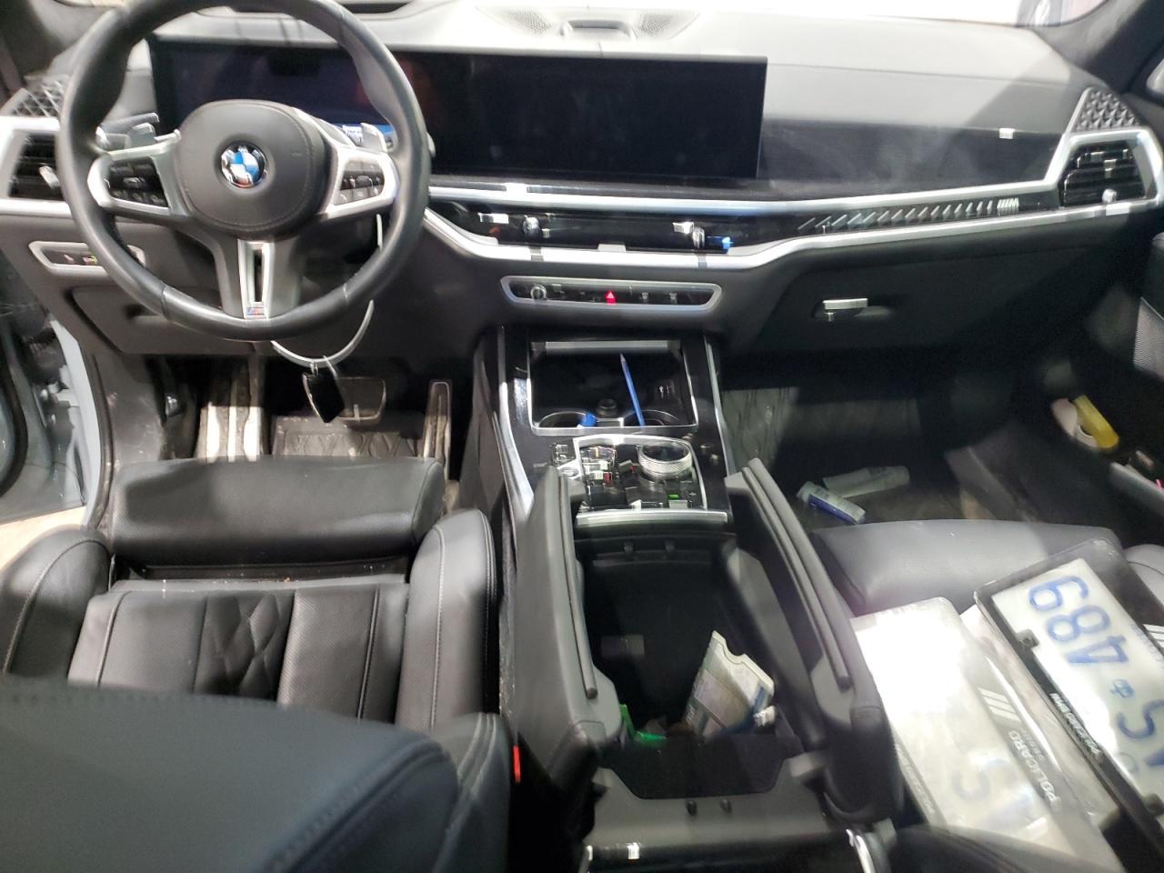 2024 BMW X7