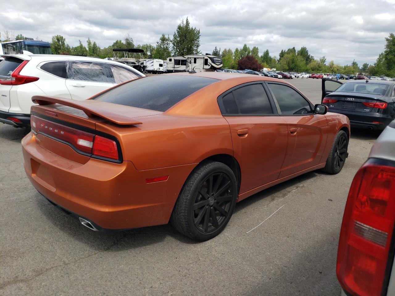 2011 DODGE CHARGER