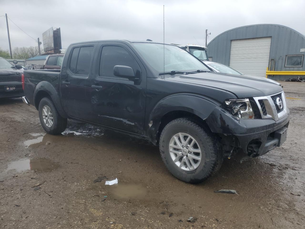 2015 NISSAN Frontier