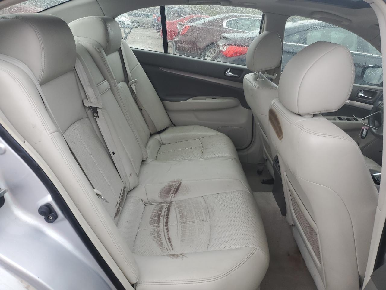 2012 INFINITI G37