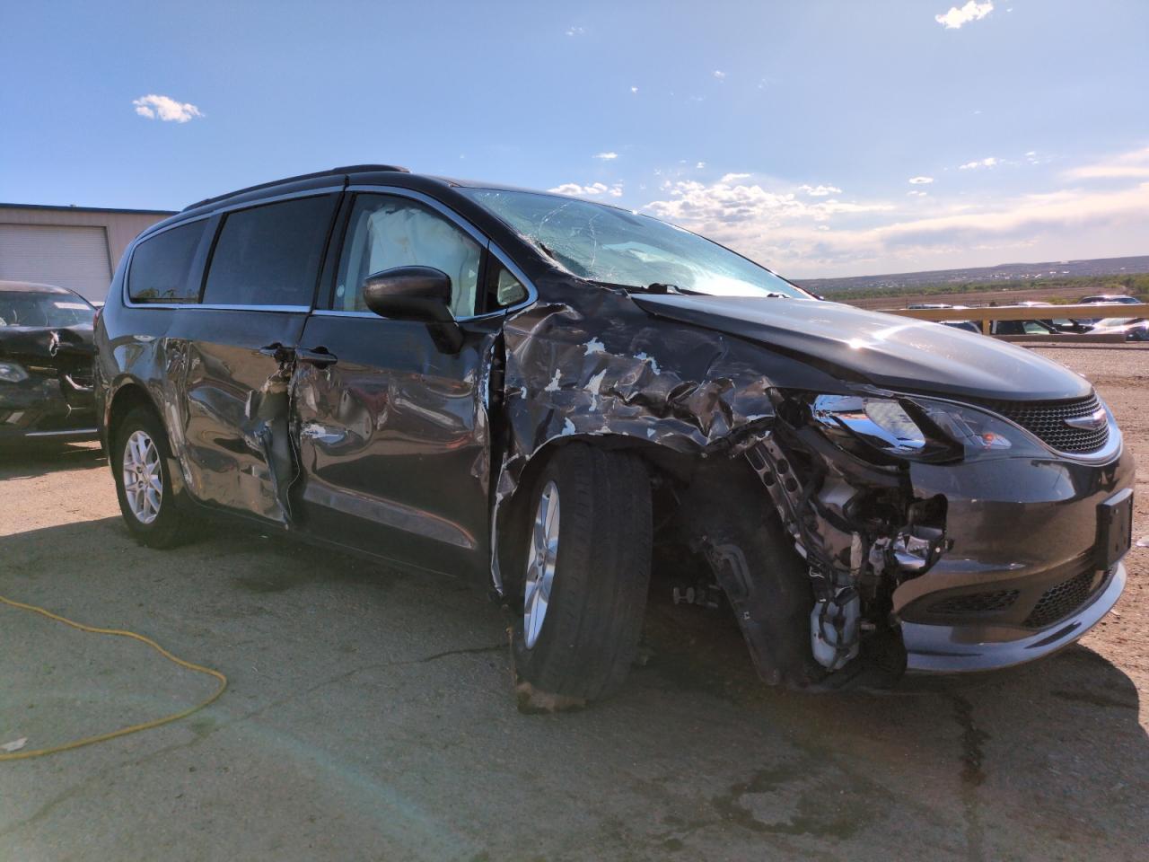 2021 CHRYSLER Voyager