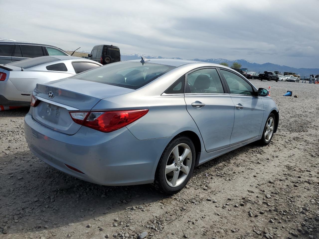 2013 HYUNDAI SONATA