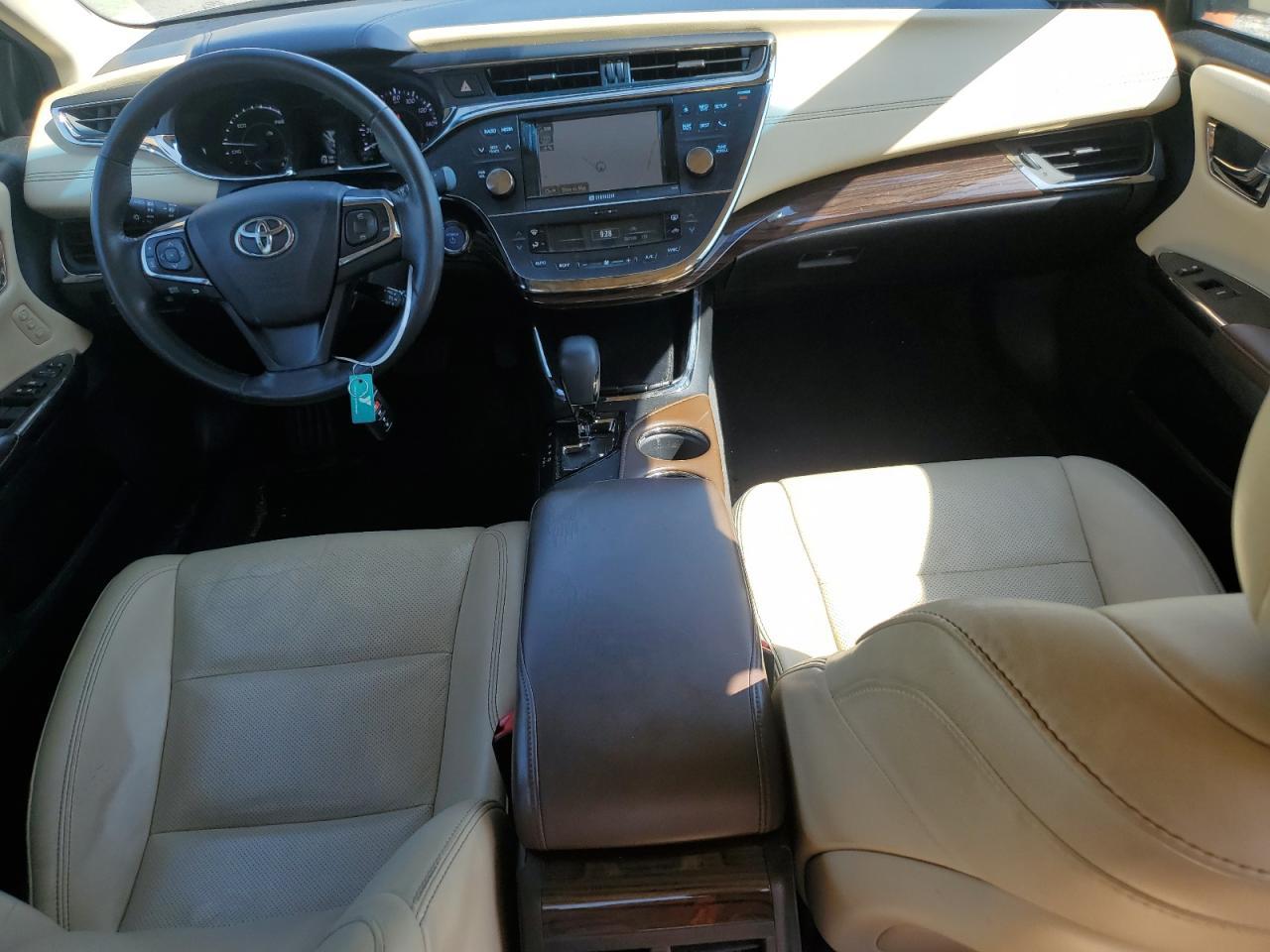 2014 TOYOTA Avalon