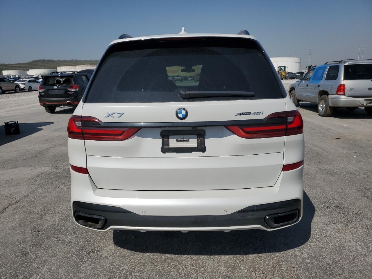 2020 BMW X7