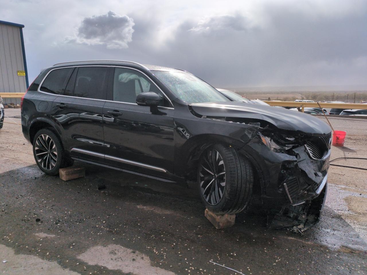 2025 VOLVO XC90