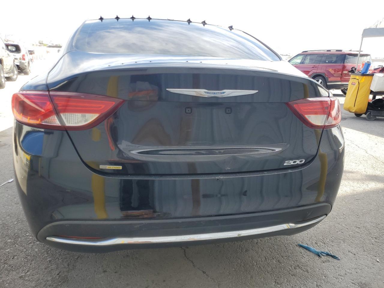 2015 CHRYSLER 200