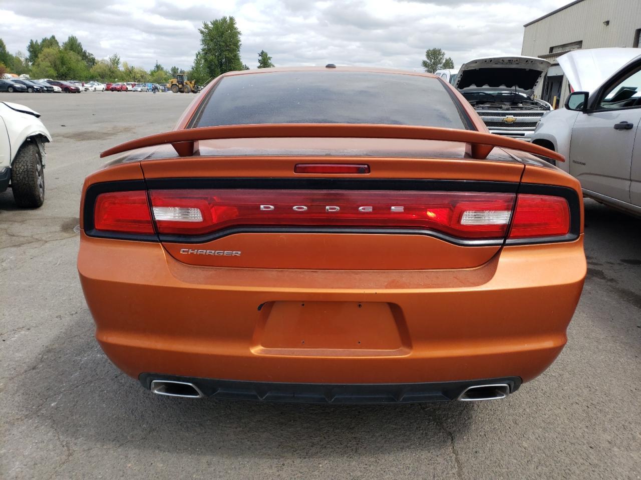 2011 DODGE CHARGER