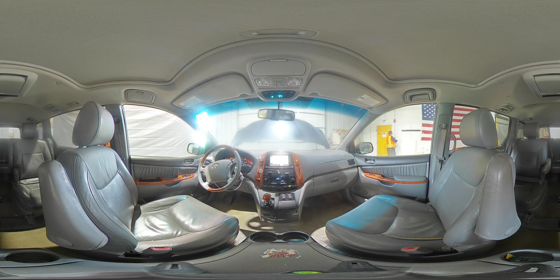 2009 TOYOTA SIENNA