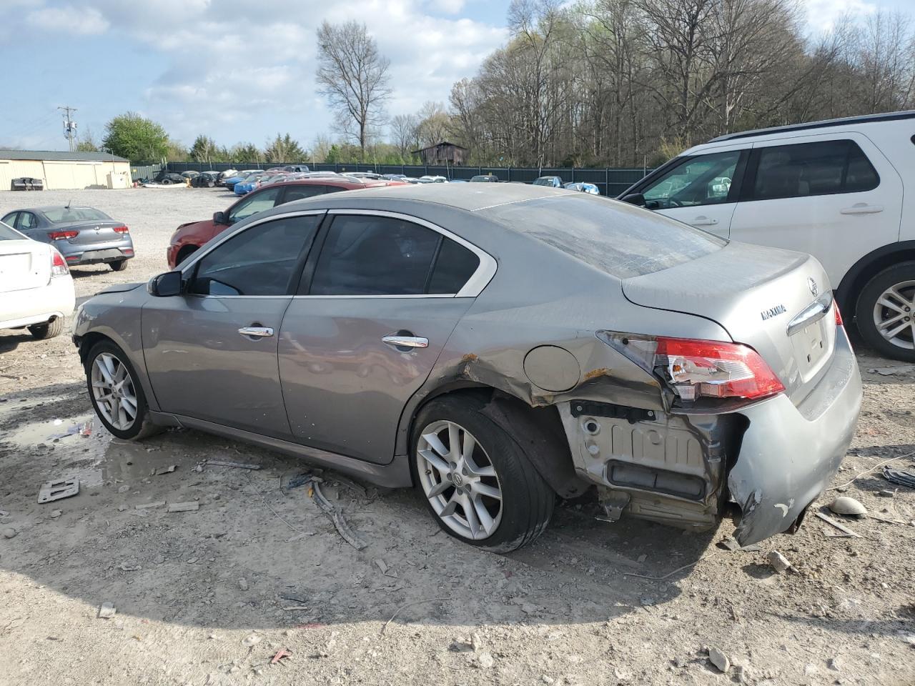 2009 NISSAN Maxima