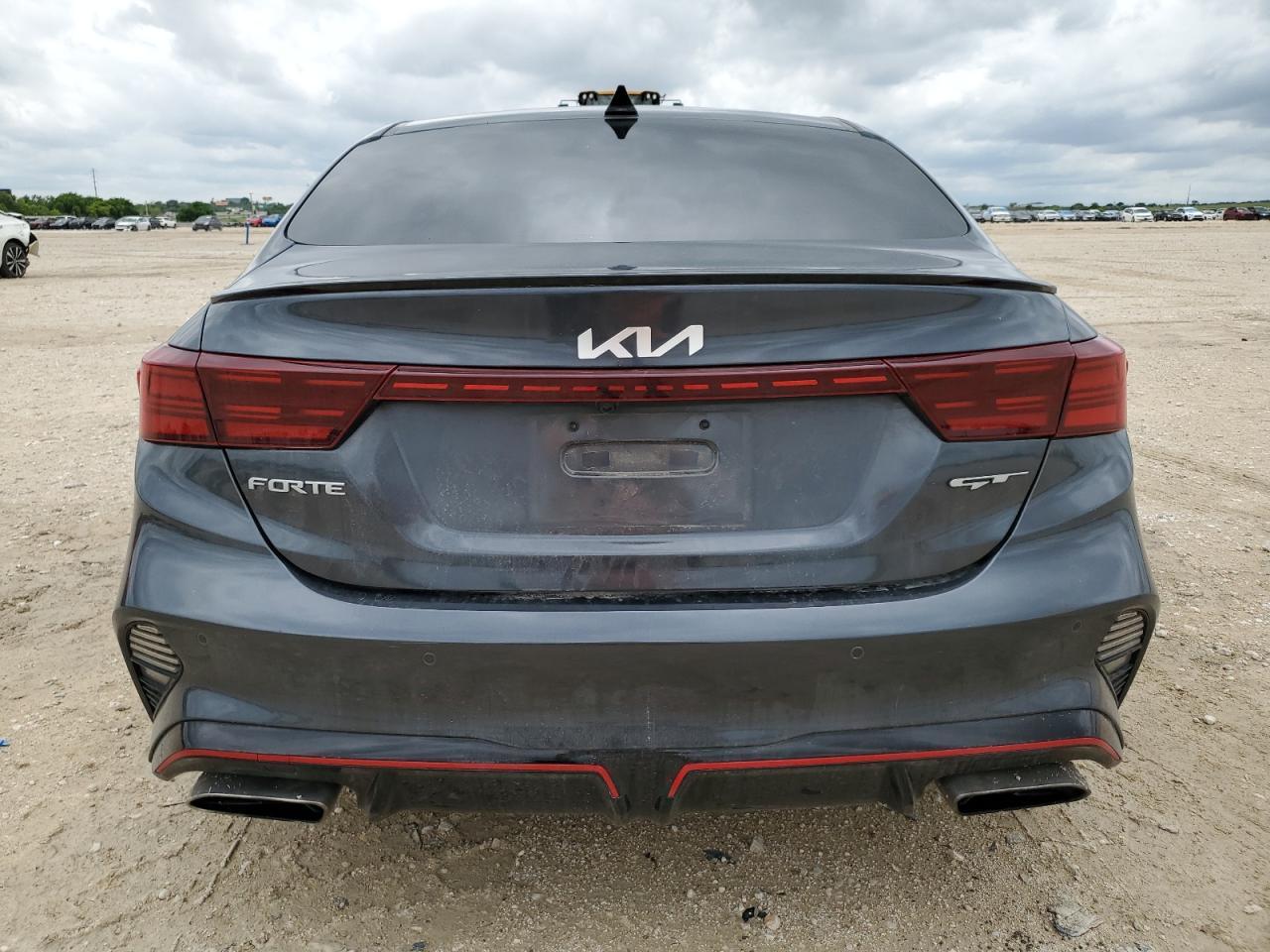 2023 KIA FORTE