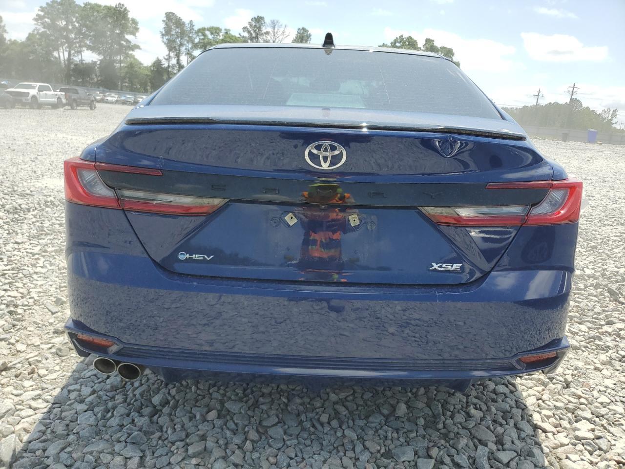 2025 TOYOTA CAMRY