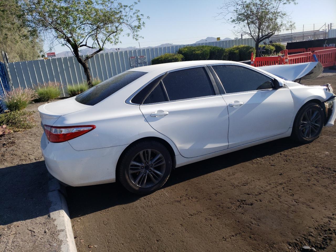 2016 TOYOTA CAMRY