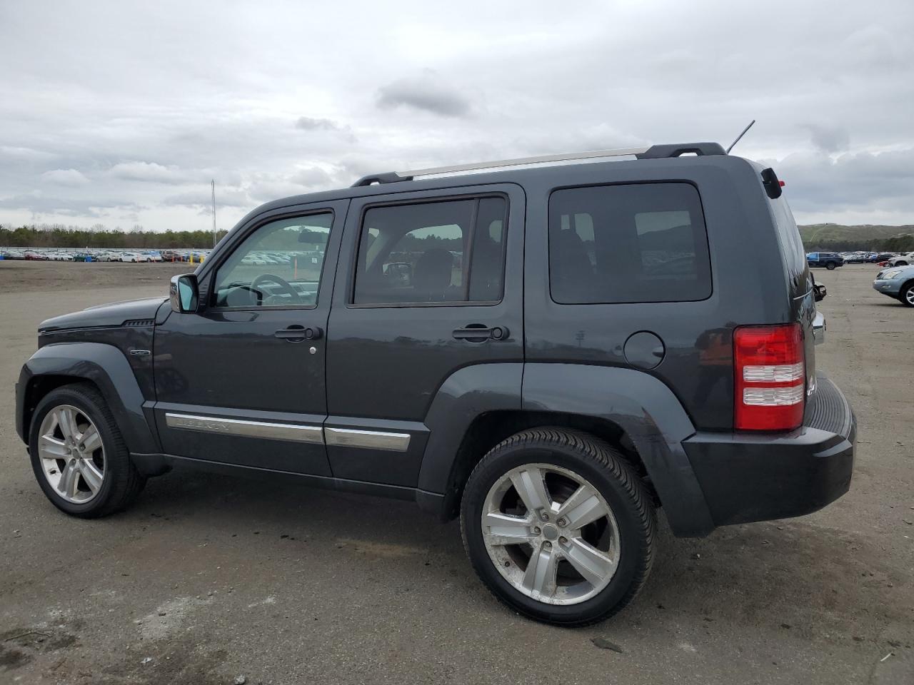 2011 JEEP Liberty