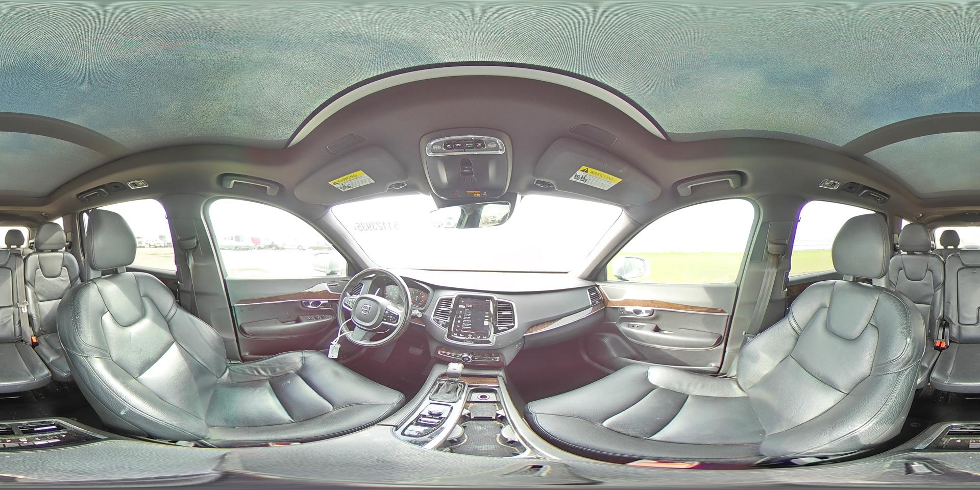 2016 VOLVO XC90
