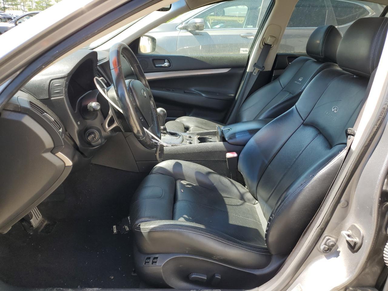 2011 INFINITI G37
