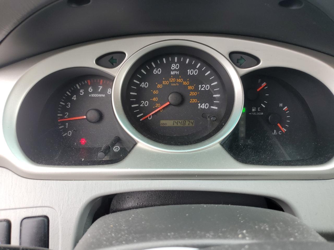 2004 TOYOTA HIGHLANDER