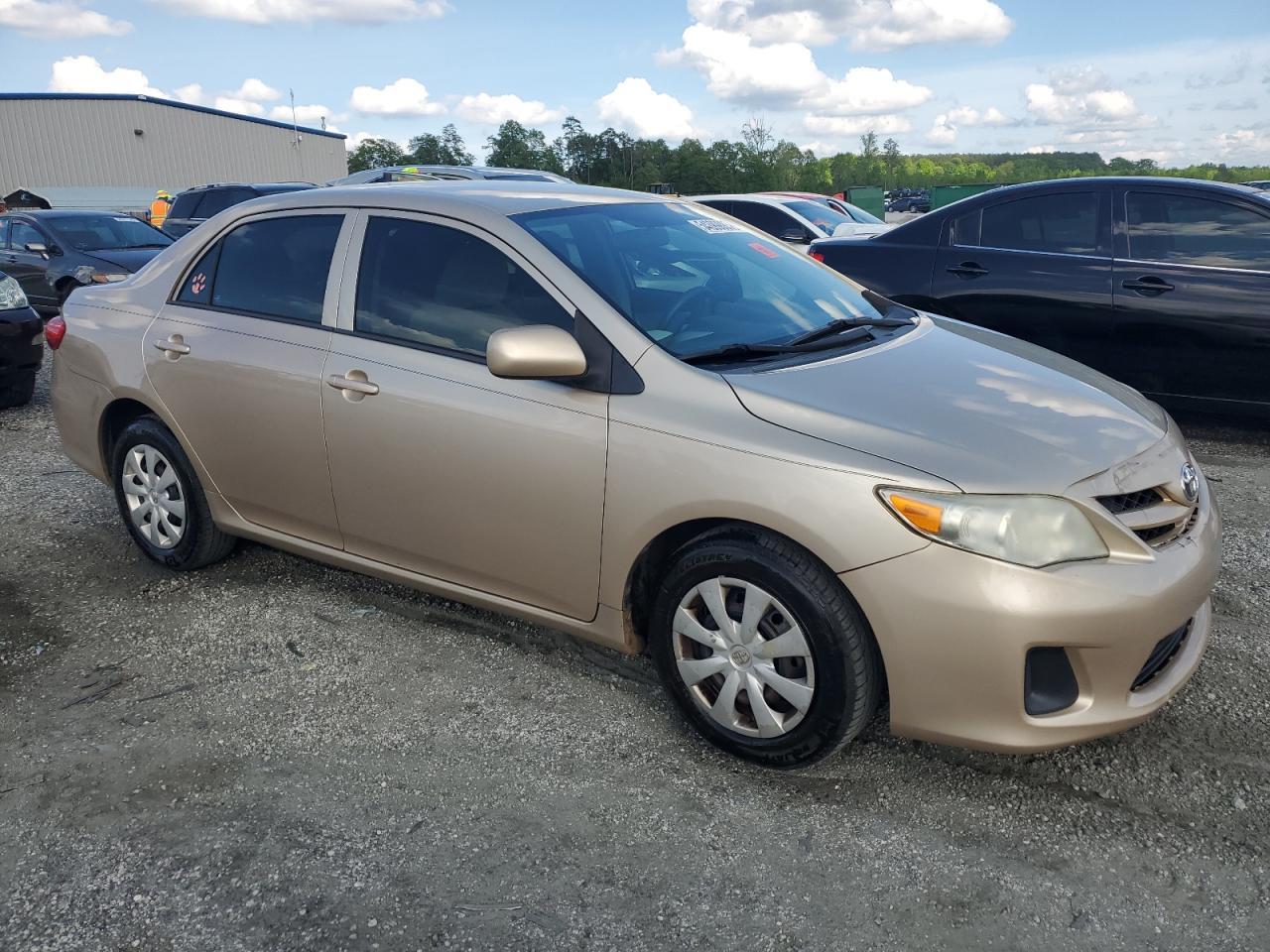 2013 TOYOTA COROLLA