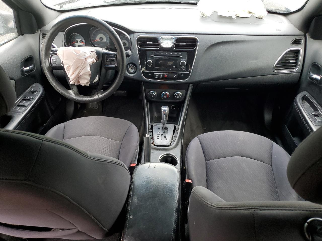 2012 CHRYSLER 200