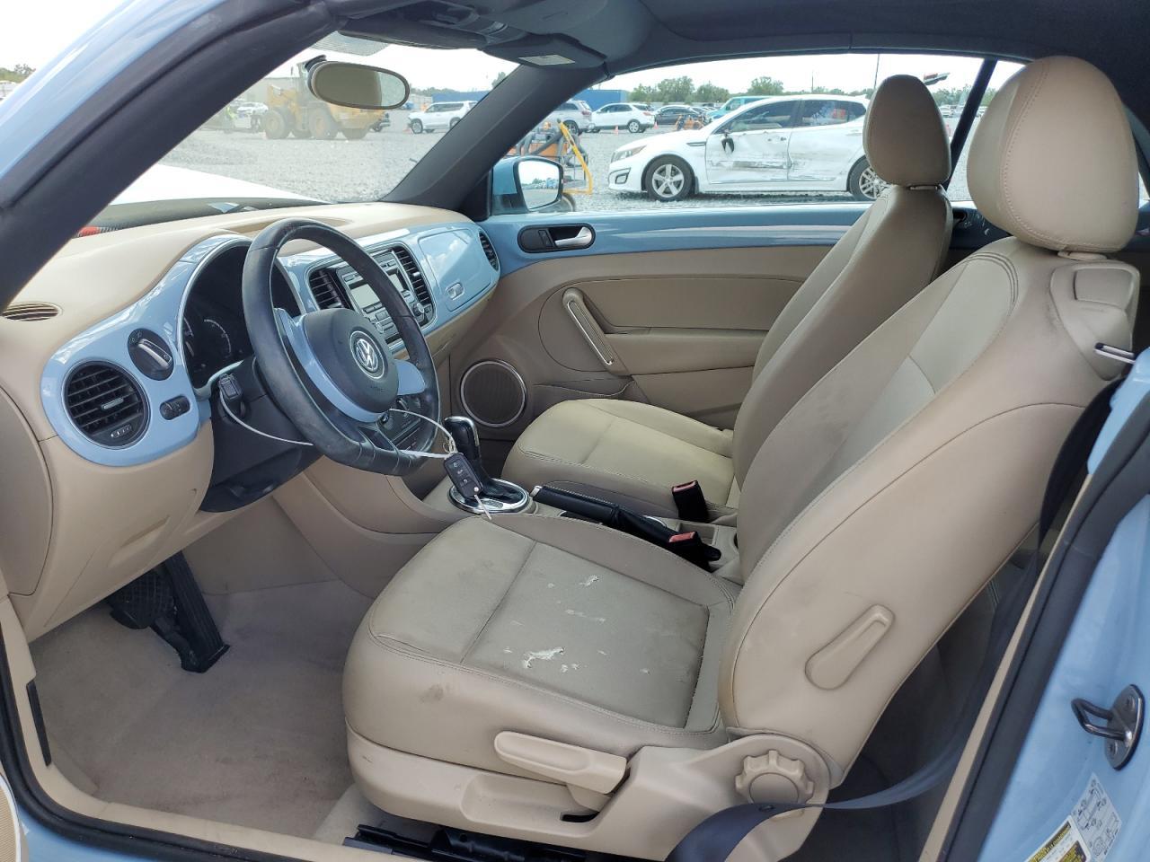 2013 VOLKSWAGEN Beetle