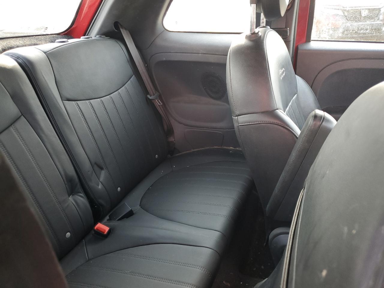 2015 FIAT 500