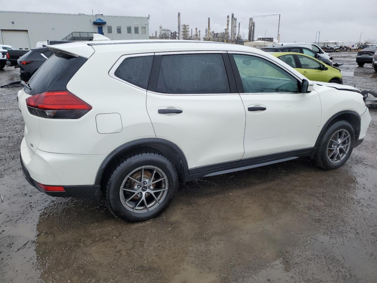 2017 NISSAN ROGUE