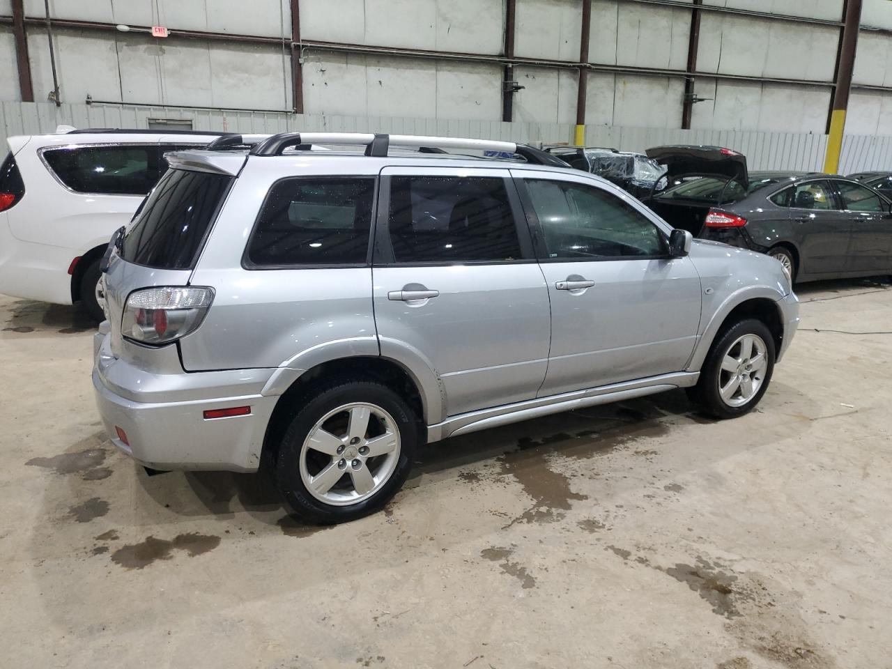 2005 MITSUBISHI outlander