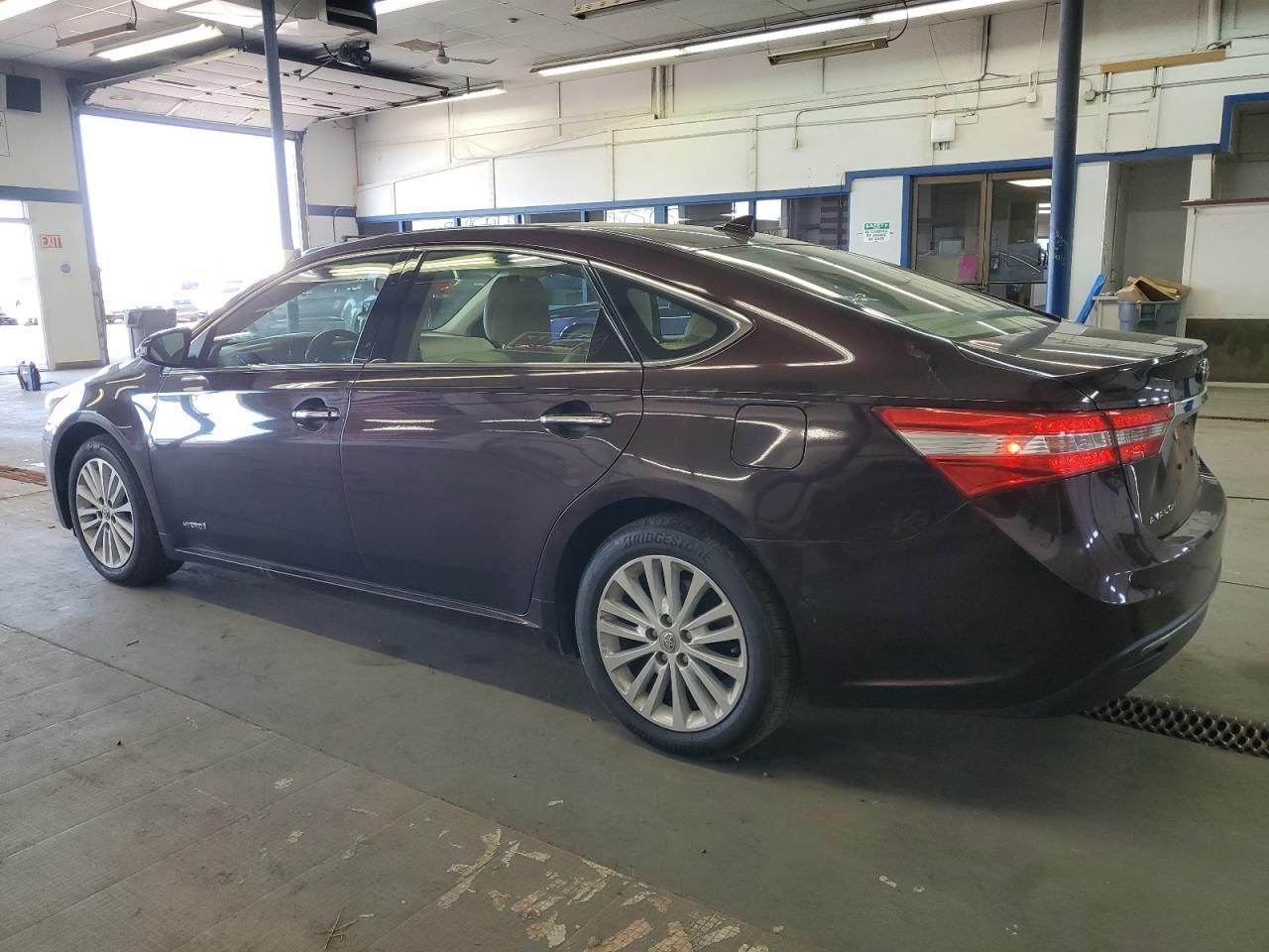2013 TOYOTA Avalon