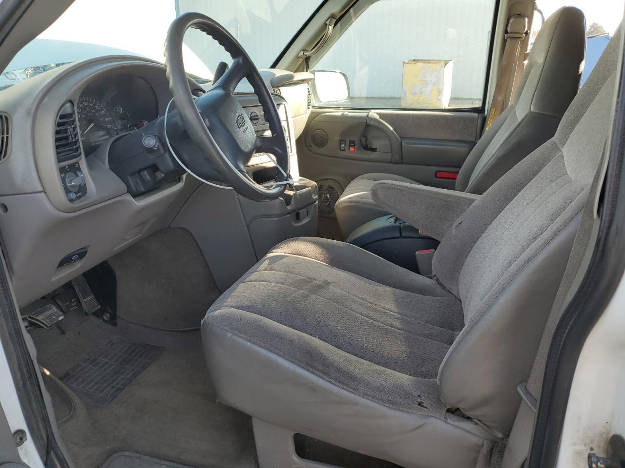 2003 CHEVROLET Astro
