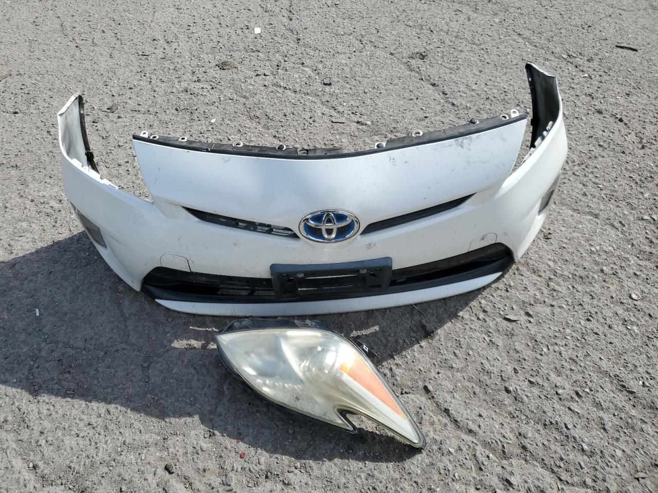 2013 TOYOTA PRIUS