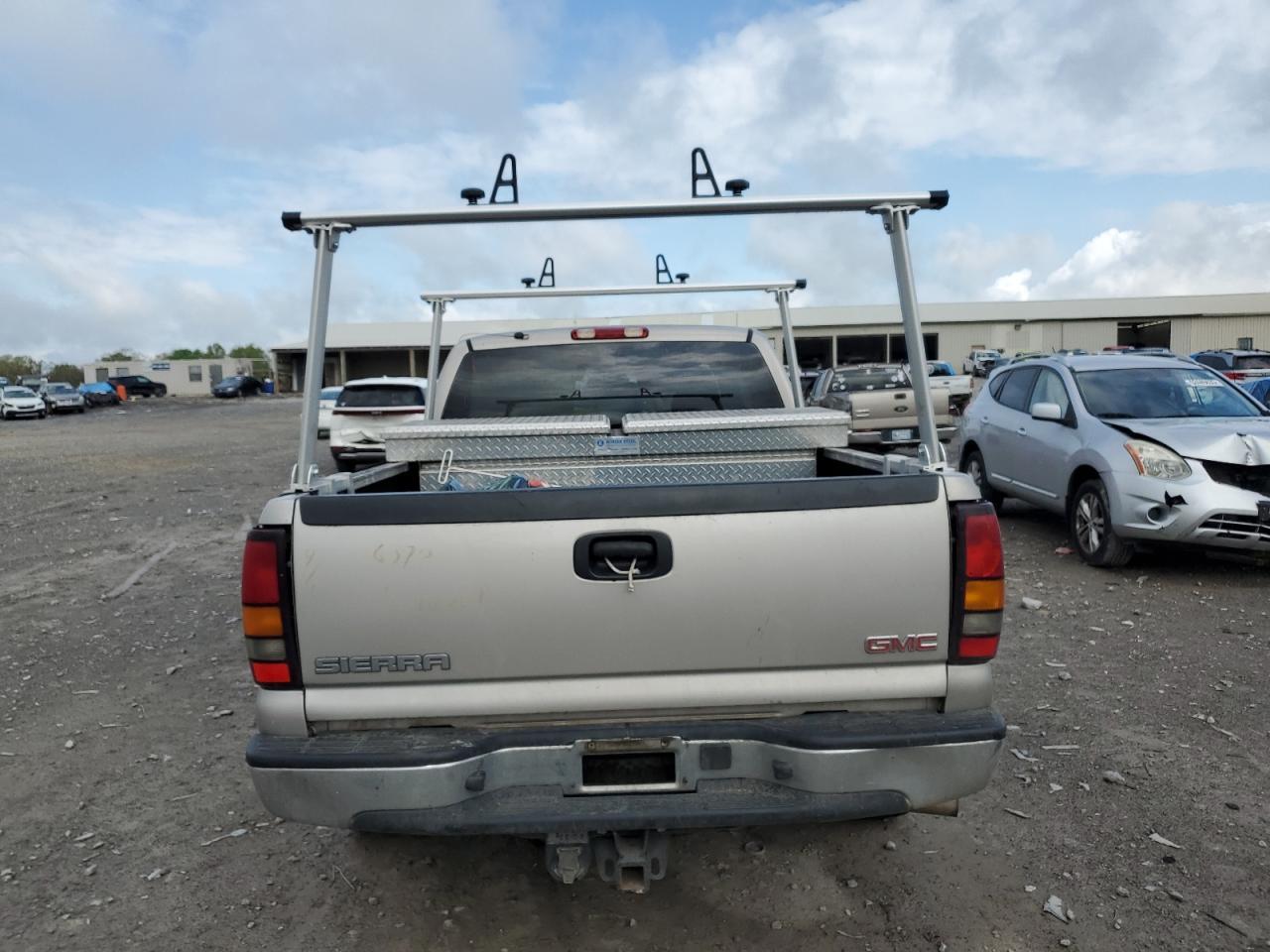 2005 GMC Sierra
