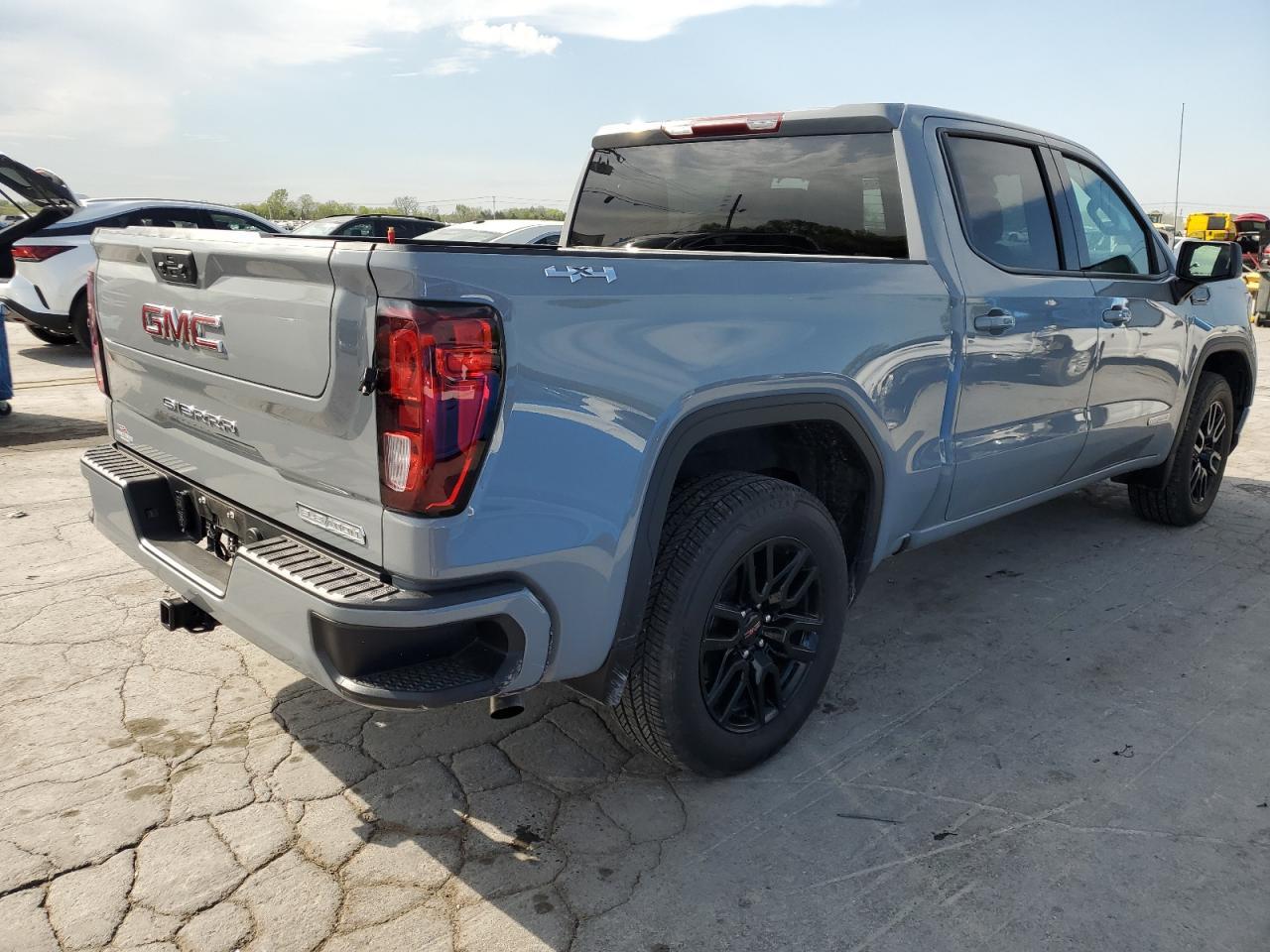 2024 GMC Sierra