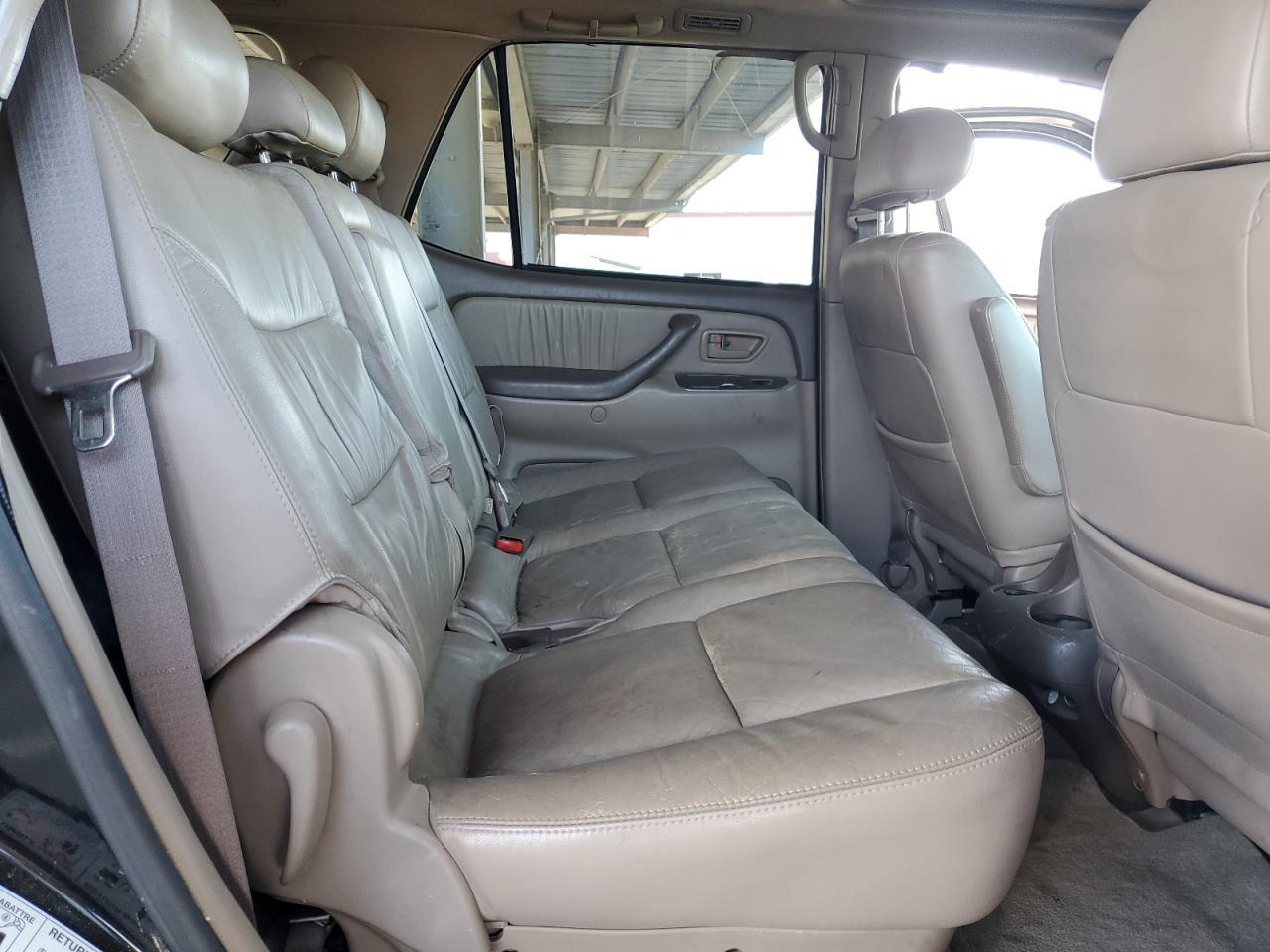 2001 TOYOTA Sequoia