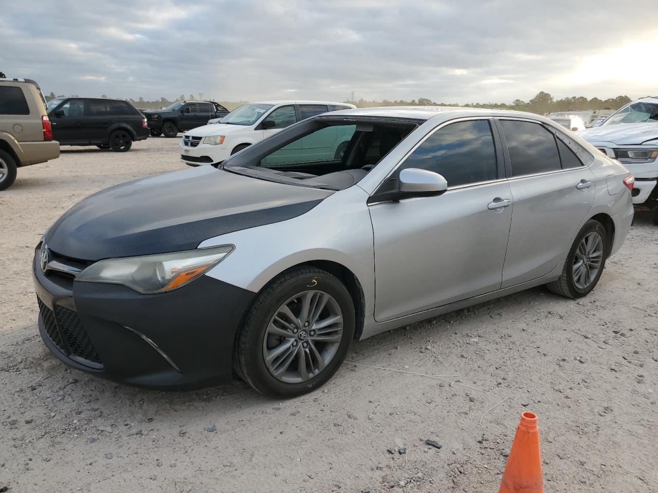2017 TOYOTA CAMRY