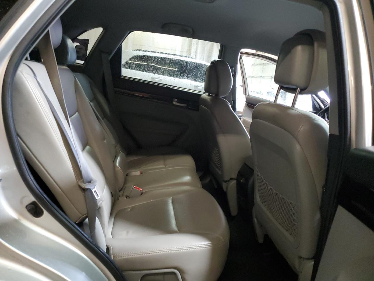2014 KIA SORENTO