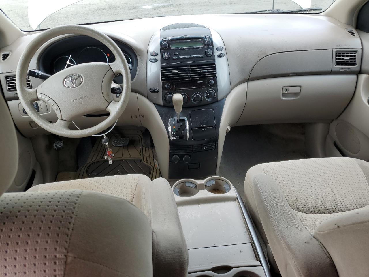 2007 TOYOTA SIENNA