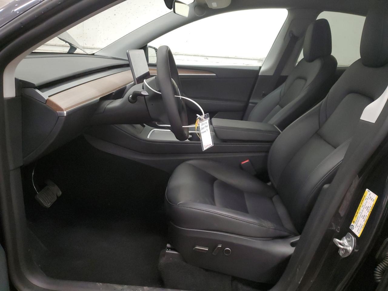 2024 TESLA MODEL Y