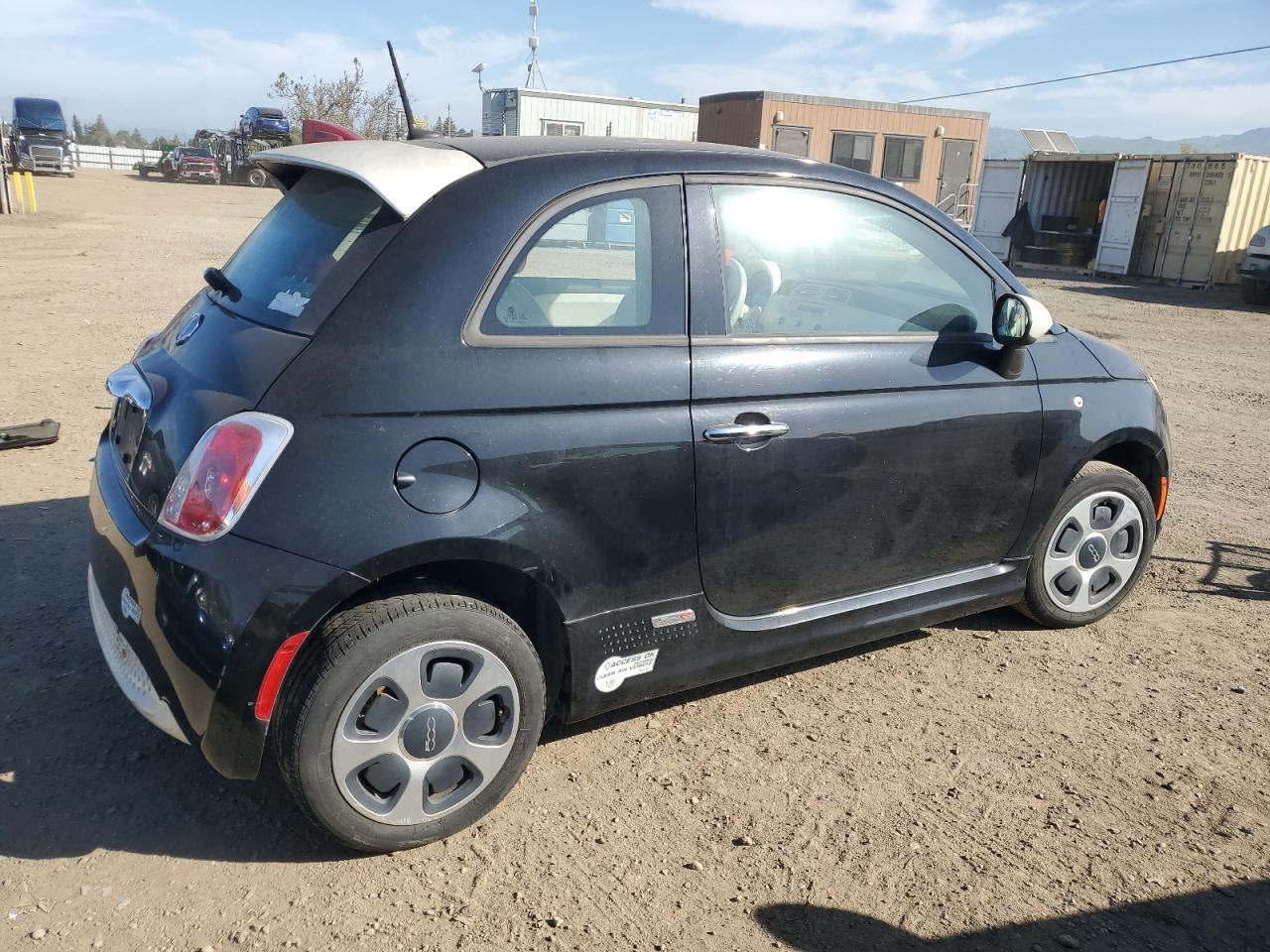 2013 FIAT 500
