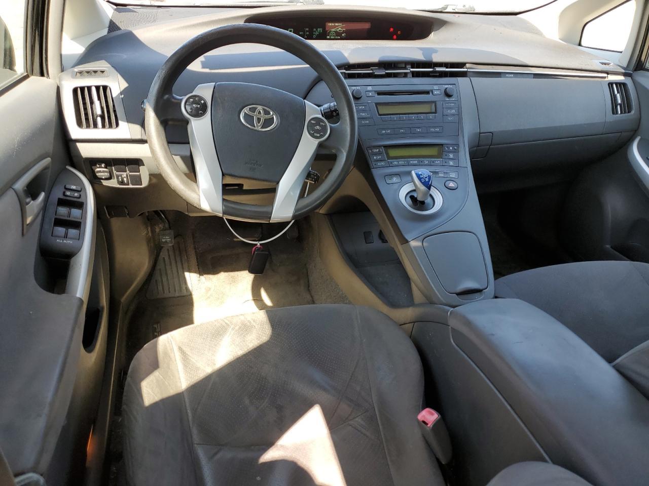 2011 TOYOTA PRIUS