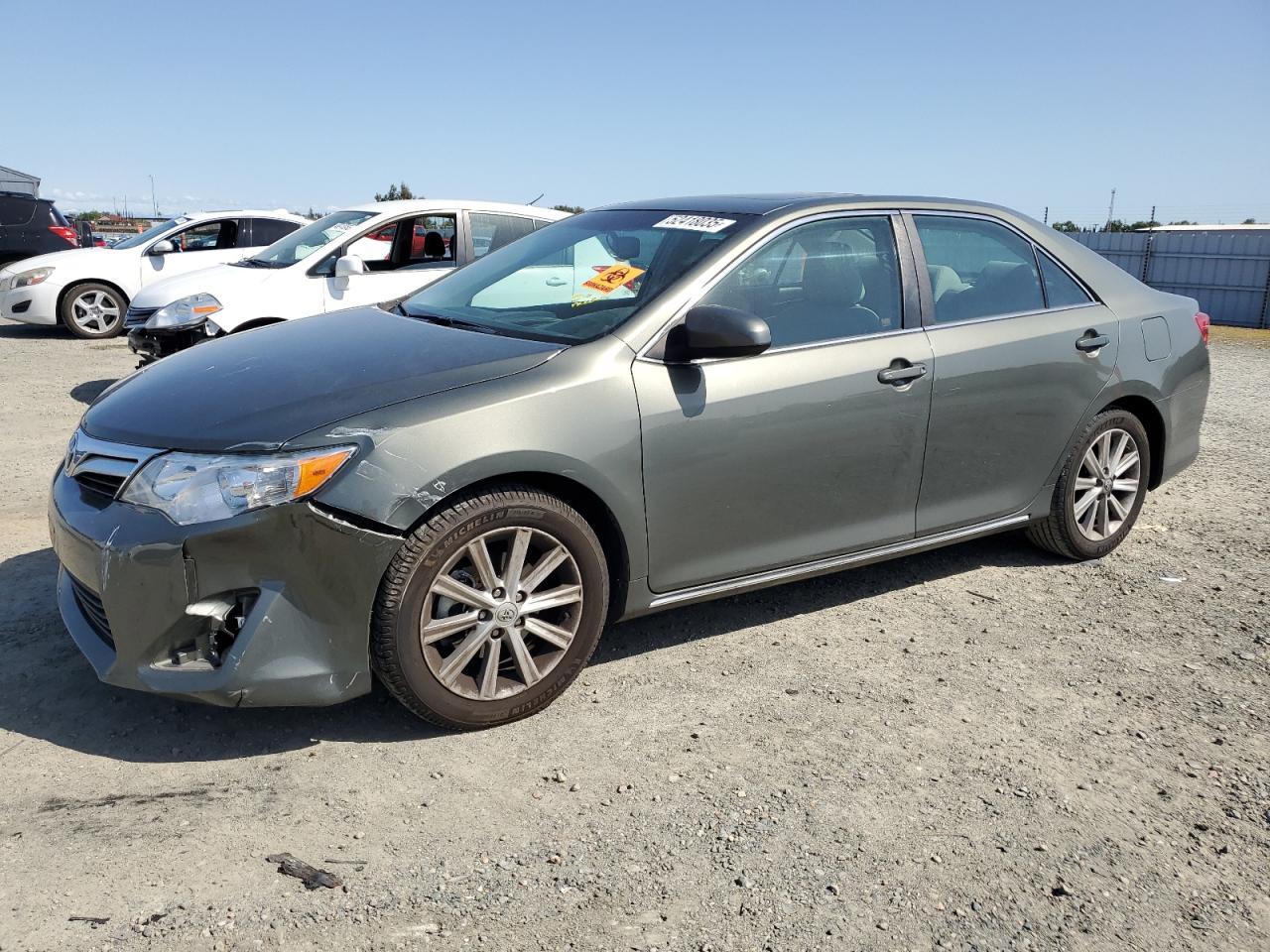 2014 TOYOTA CAMRY