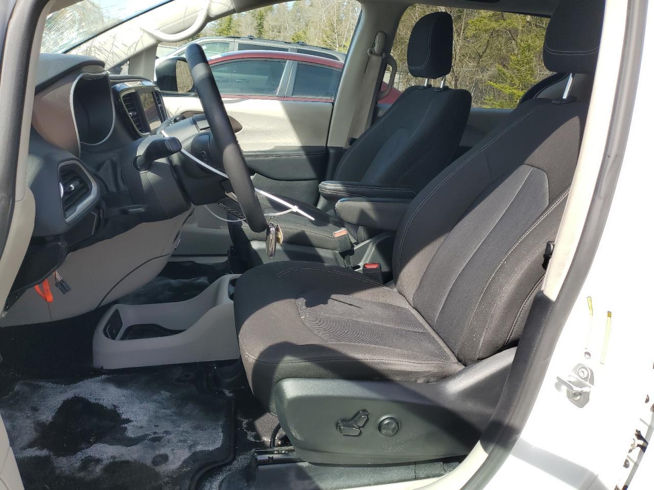 2023 CHRYSLER Grand Caravan