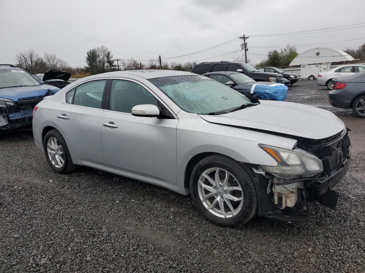 2011 NISSAN Maxima